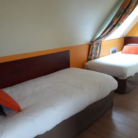 Hotel Crocus Memorial