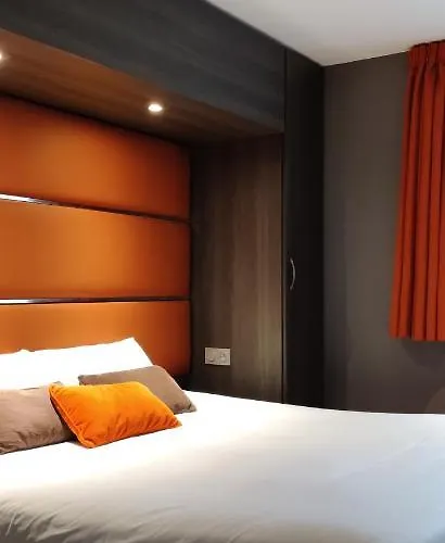 크로커스 메모리얼 캉