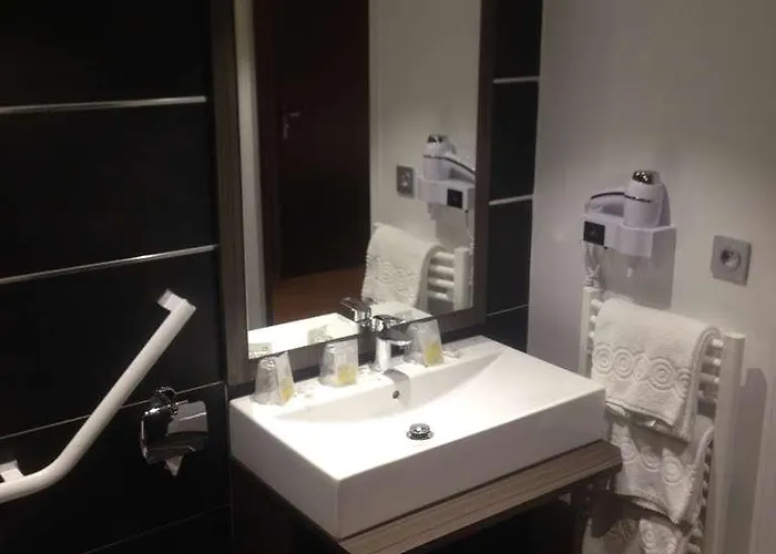 호텔 크로커스 메모리얼 캉