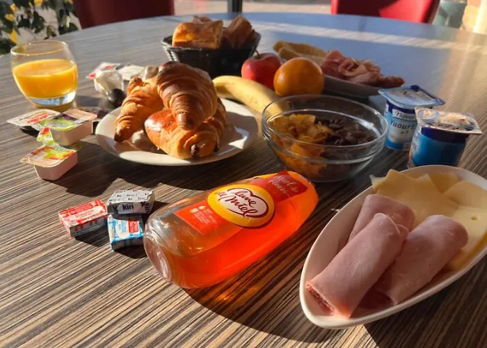 호텔 크로커스 메모리얼