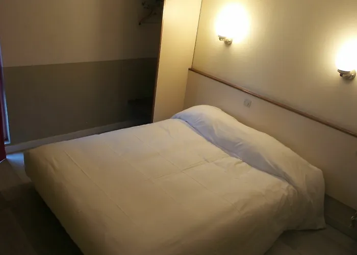 호텔 크로커스 메모리얼 캉